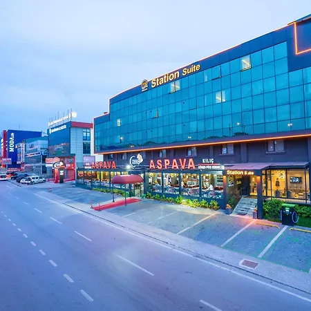 216 Station Hotel