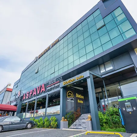 216 Station Hotel 3*