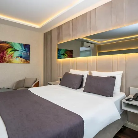 216 Station Hotel