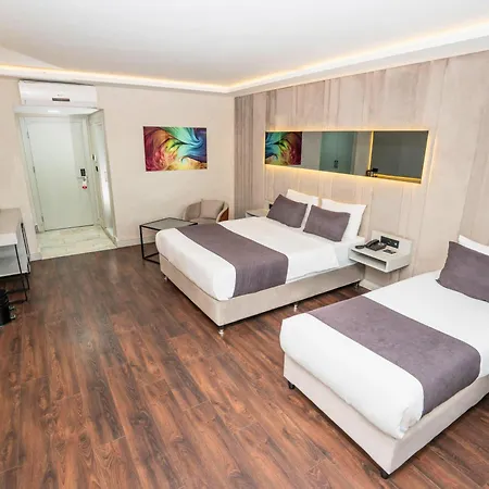 Hotel 216 Station