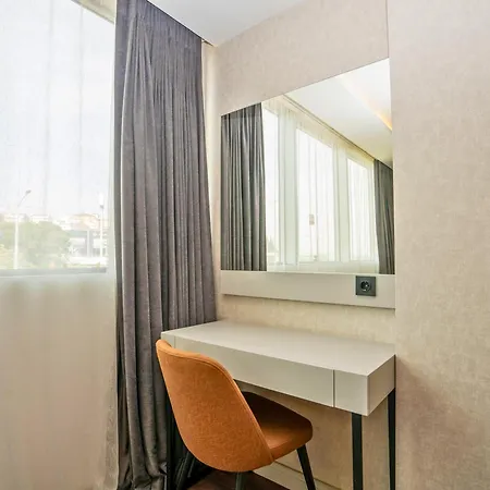 216 Station Hotel 3*