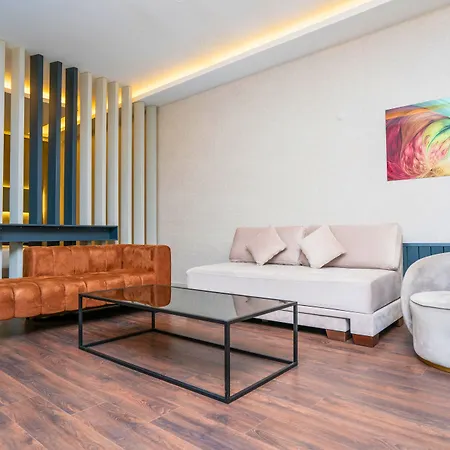 216 Station Hotel